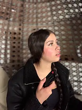 Linda LS online show from 10-08-25, 01:53