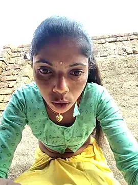 Snapshot of Sonam_mehta chatting on 02-10-26, 02:04 Sonam mehta online show from 02-10-26, 02:04