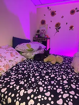 MiaRousexxx  online show from 10-27-25, 02:59