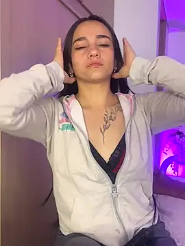 MiaRousexxx  online show from 11-04-25, 04:22