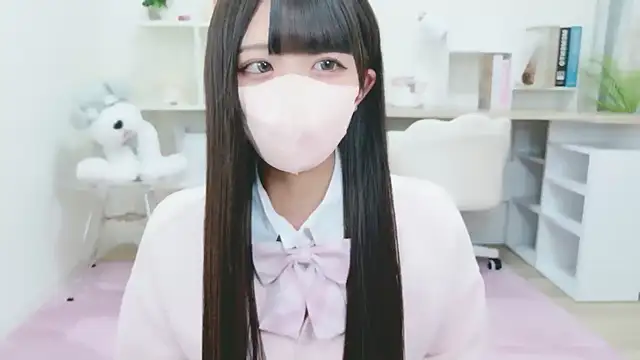 Snapshot of Reina_Fcup chatting on 10-23-25, 11:09 Reina Fcup online show from 10-23-25, 11:09