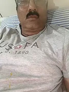 moonflower25 online show from 11-16-25, 06:13