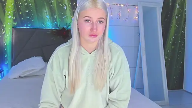 HollyTailors online show from 01-09-26, 06:27