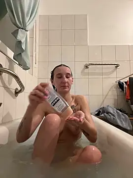 Emilia Mausi online show from 11-12-25, 08:19