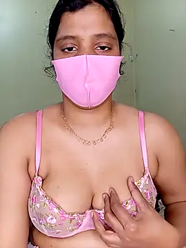 Rose-luckey online show from 01-19-26, 06:50