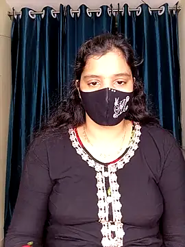 Rose-luckey online show from 02-15-26, 01:09