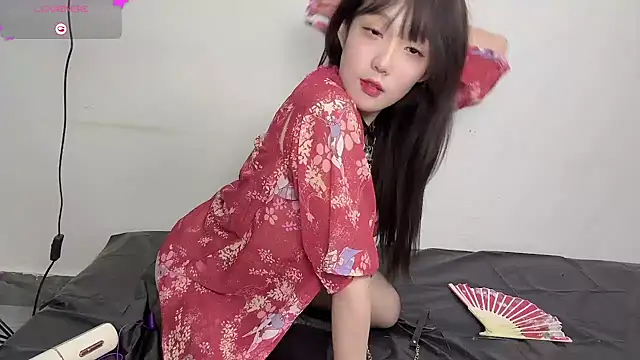 Yaya--728 online show from 10-31-25, 10:27