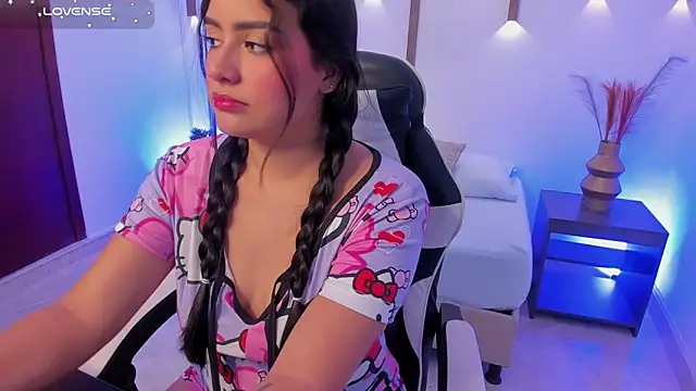 Snapshot of menny_kiss chatting on 11-20-25, 02:23 menny kiss online show from 11-20-25, 02:23