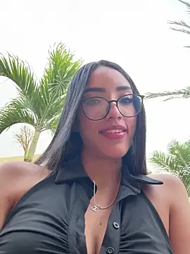 lissafeniix  online show from 11-19-25, 07:36