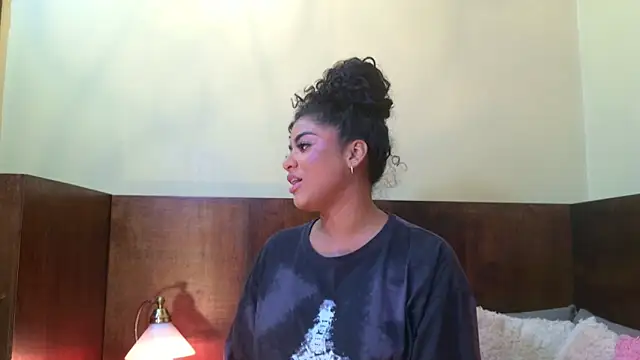 Carly Monroe  online show from 09-29-25, 10:47