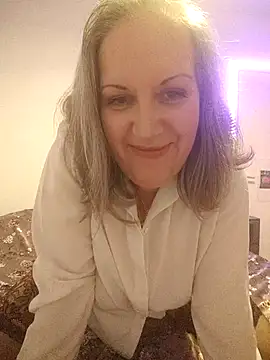 Feelineducentre online show from 11-27-25, 08:44