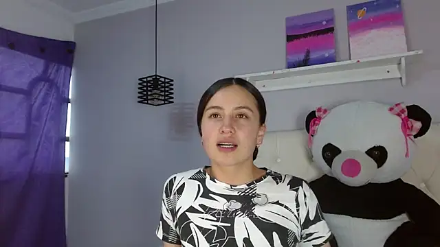 Zaaida  online show from 11-06-25, 01:34