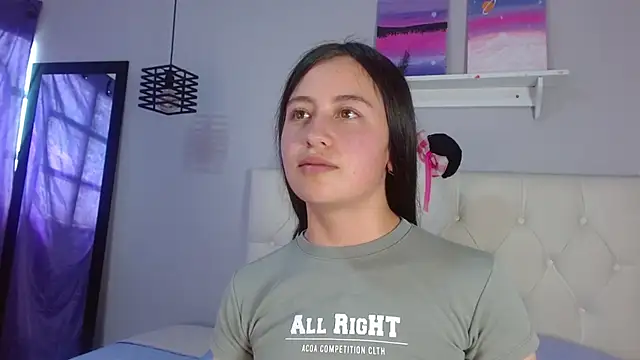 Zaaida  online show from 11-21-25, 03:54