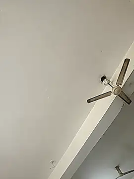 Snapshot of monty935 chatting on 09-23-25, 05:43 monty935 online show from 09-23-25, 05:43