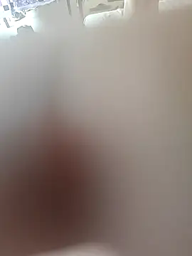 Snapshot of monty935 chatting on 10-23-25, 05:40 monty935 online show from 10-23-25, 05:40