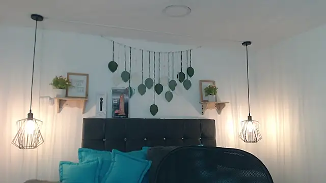 zohet kriss online show from 12-21-25, 10:33