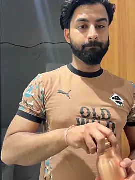 hottestboy03 online show from 02-18-26, 08:49