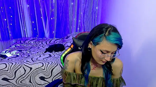 Blazing Haze online show from 04-10-26, 01:55