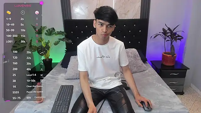 OnlyJos online show from 10-26-25, 01:50