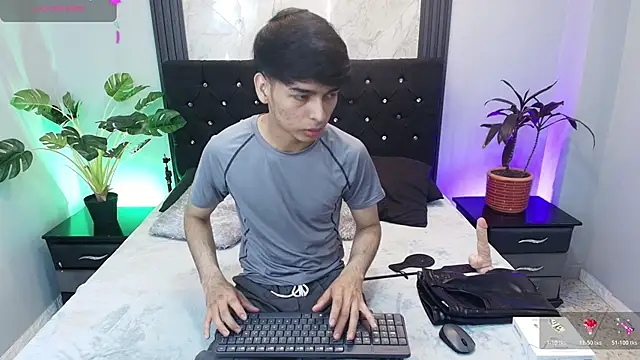 OnlyJos online show from 11-10-25, 06:18