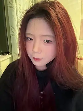 Snapshot of mimi9420 chatting on 10-22-25, 04:07 mimi9420 online show from 10-22-25, 04:07