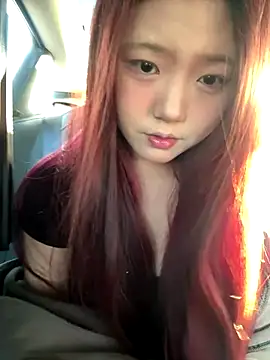 Snapshot of mimi9420 chatting on 11-25-25, 08:36 mimi9420 online show from 11-25-25, 08:36