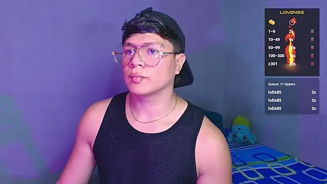 Snapshot of Alejandro_Vt chatting on 12-21-25, 01:57 Alejandro Vt online show from 12-21-25, 01:57