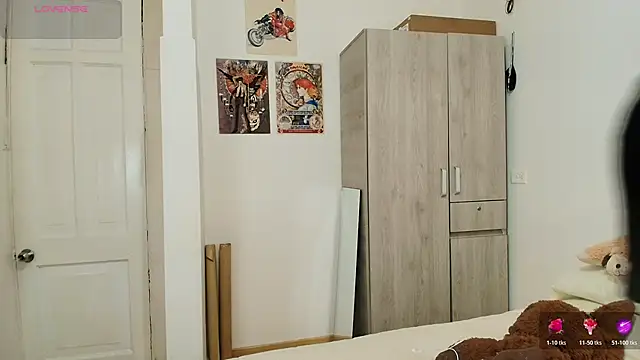 Nude Boy18 online show from 11-09-25, 01:04