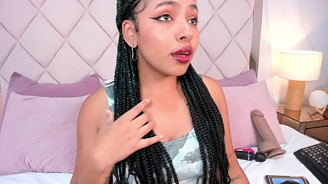 momo ayasse online show from 10-17-25, 09:28