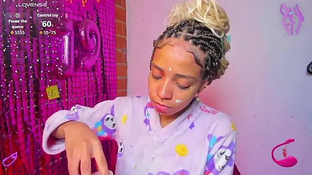 Snapshot of yumi_hanna chatting on 09-29-25, 09:41 yumi hanna online show from 09-29-25, 09:41