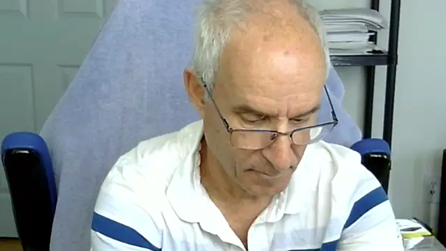 funone1999 online show from 10-12-25, 04:17