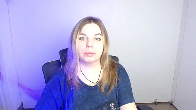 Jessica Amore online show from 10-14-25, 05:41