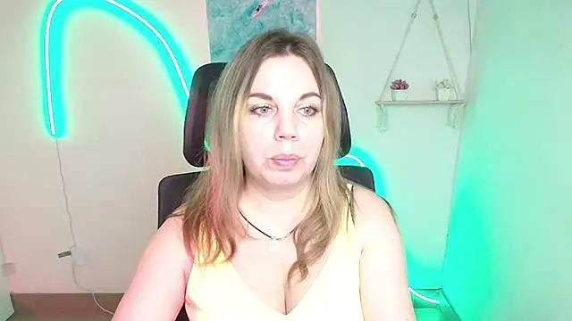 Jessica Amore online show from 10-29-25, 06:48