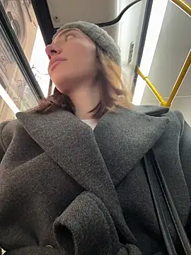 Snapshot of BallerinaCappuccino_ chatting on 10-22-25, 06:57 BallerinaCappuccino online show from 10-22-25, 06:57