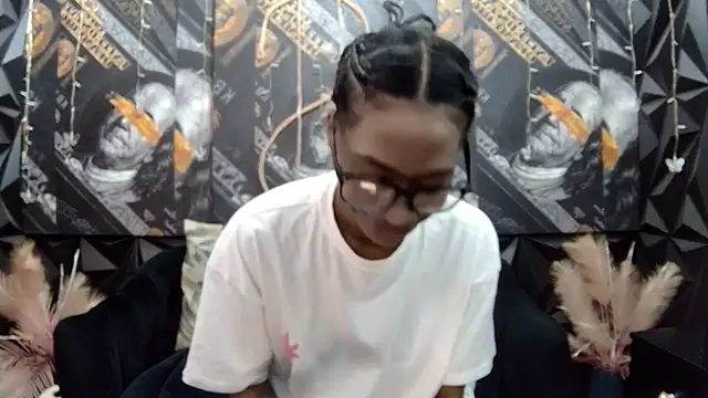 Lilmisbaddyxxx online show from 10-06-25, 05:43