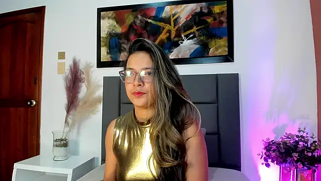 EllieFontanes online show from 09-26-25, 06:01