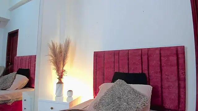 EllieFontanes online show from 10-03-25, 06:27