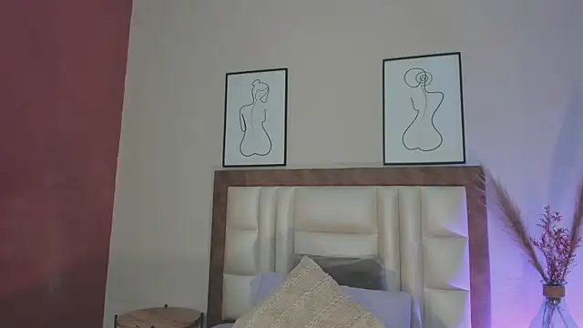 EllieFontanes online show from 10-06-25, 12:24