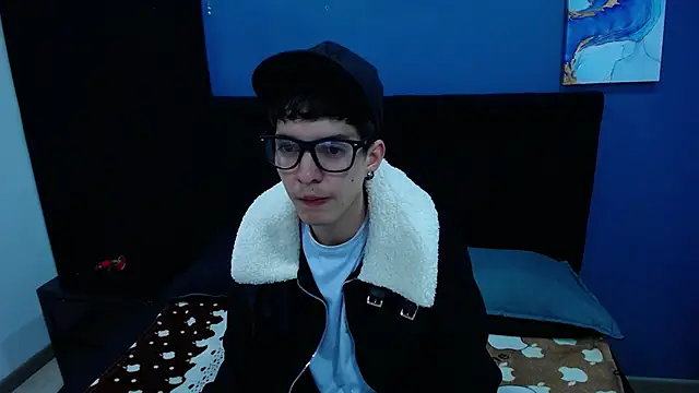 Jheampiiero online show from 10-24-25, 01:40