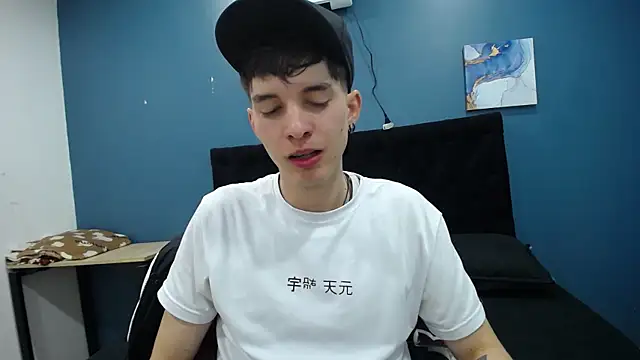 Jheampiiero online show from 11-08-25, 01:55