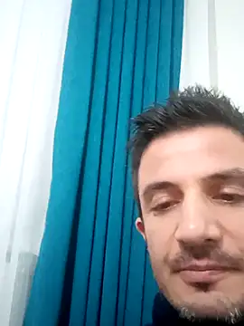 Snapshot of OGUZOZAN chatting on 11-16-25, 07:52 OGUZOZAN online show from 11-16-25, 07:52