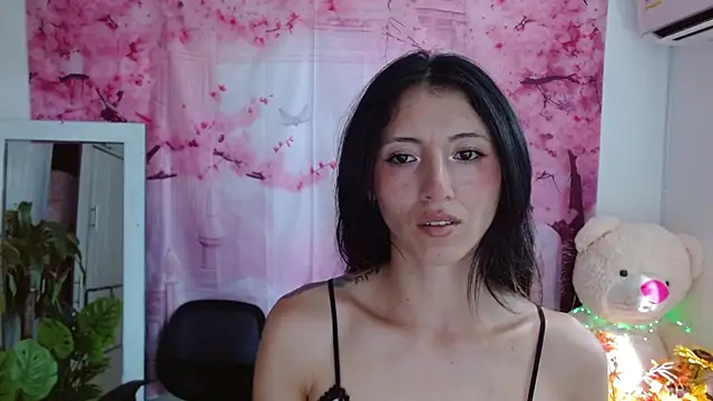 cristal aixa12 online show from 10-24-25, 07:21