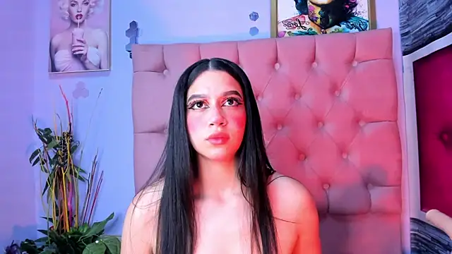 Megan Luxe online show from 12-21-25, 09:05