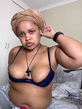 Snapshot of XXXquisiteVixen chatting on 11-18-25, 07:07 XXXquisiteVixen online show from 11-18-25, 07:07