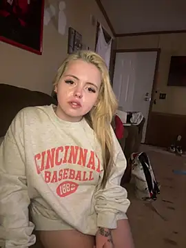 JuicyExxxperience online show from 02-21-26, 01:45