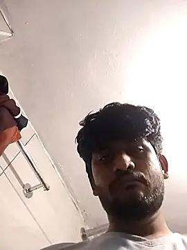 Snapshot of Satyachowdary199623 chatting on 09-15-25, 12:43 Satyachowdary199623 online show from 09-15-25, 12:43