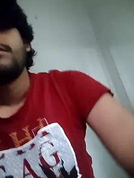 Snapshot of Satyachowdary199623 chatting on 12-19-25, 01:56 Satyachowdary199623 online show from 12-19-25, 01:56