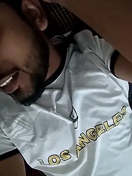 Snapshot of Satyachowdary199623 chatting on 02-10-26, 04:44 Satyachowdary199623 online show from 02-10-26, 04:44