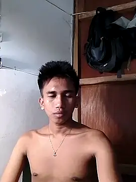 charlie0728 online show from 10-10-25, 08:46