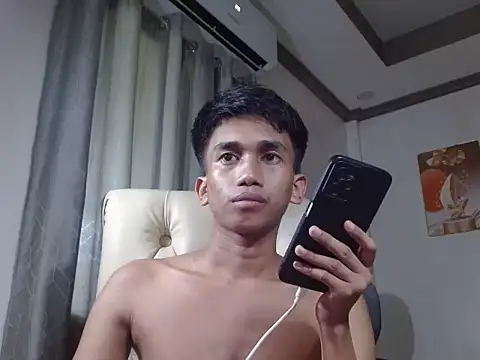 charlie0728 online show from 12-23-25, 03:15